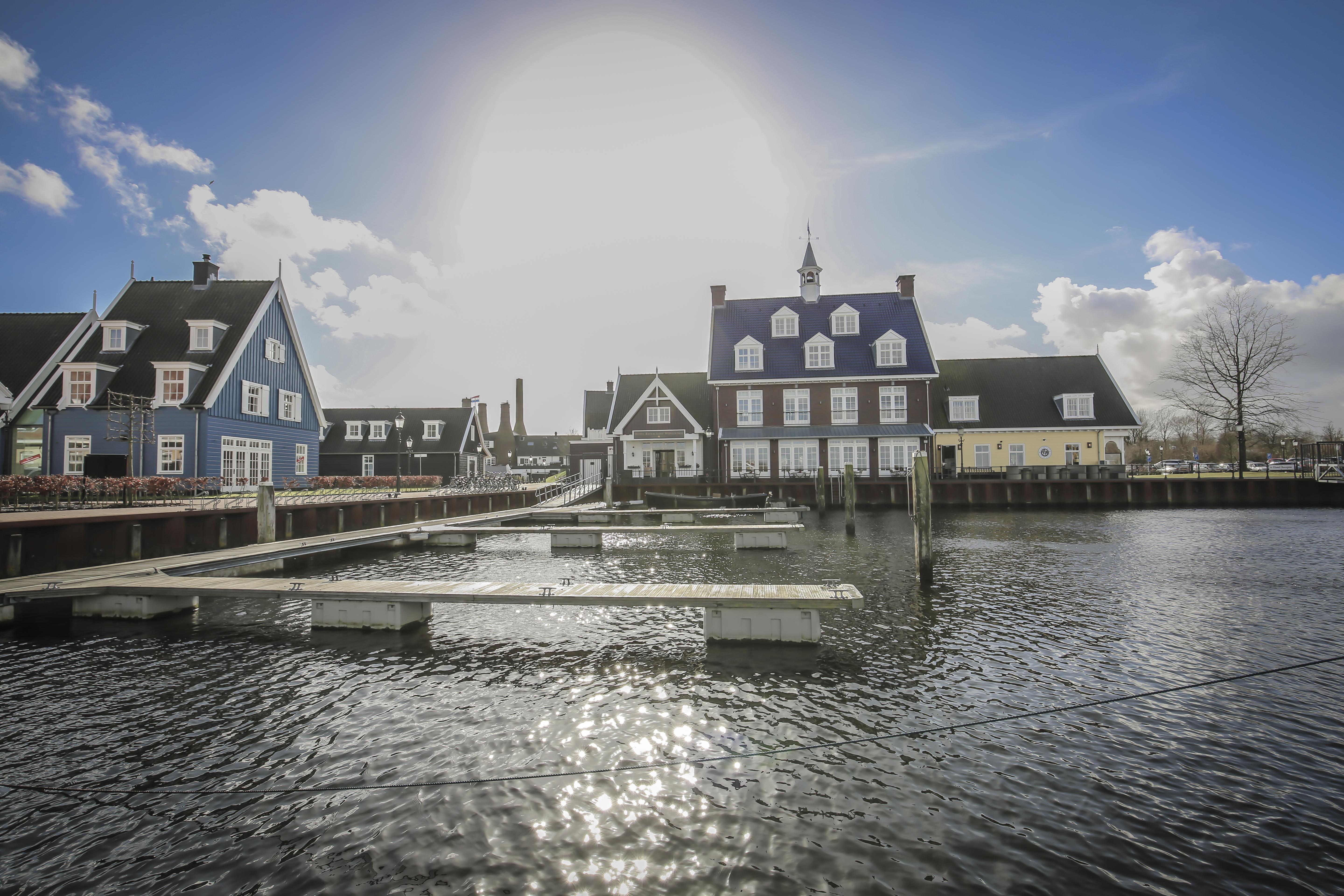 Fletcher Hotel - Restaurant Nautisch Kwartier Huizen Exterior foto